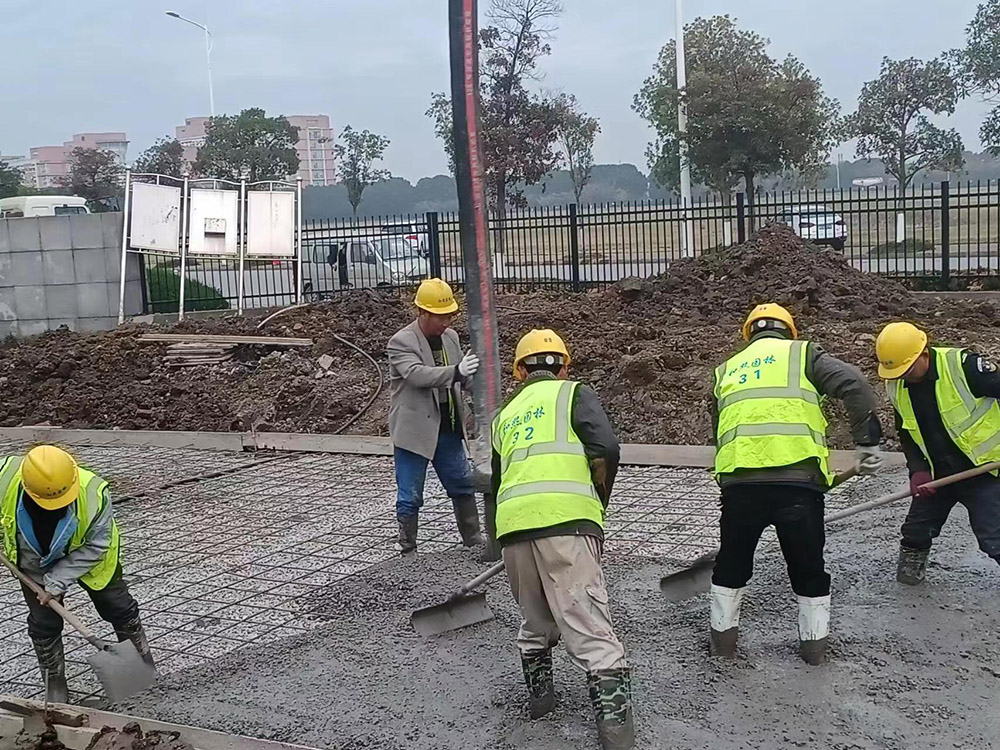 廣區(qū)景觀道路施工